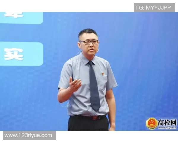 陈明立足球：从青涩少年到职业球员的成长之路与奋斗历程